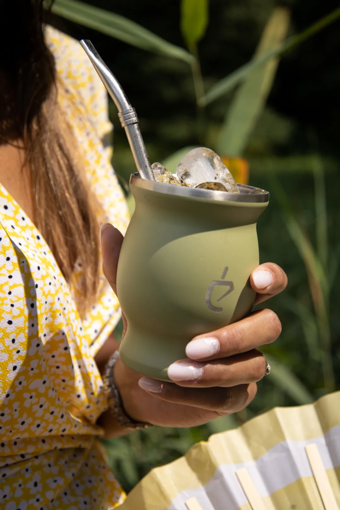 Tereré pomocí Un Mate Kalabasy